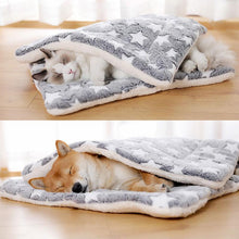 Load image into Gallery viewer, WARM PET BLANKET PAD CAT DOG BED SOFT FLEECE MAT WARM THERMAL RUG Pet Beds Bring A Touch of Warmth To Your Pet in The Winter