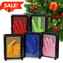 Load image into Gallery viewer, 3D Pin Art Impression Board – Classic Plastic Sculpture Toy for Kids & Adults, Creative Sensory Toy for Stress Relief, Party Gift for Friends, Family & Classmates