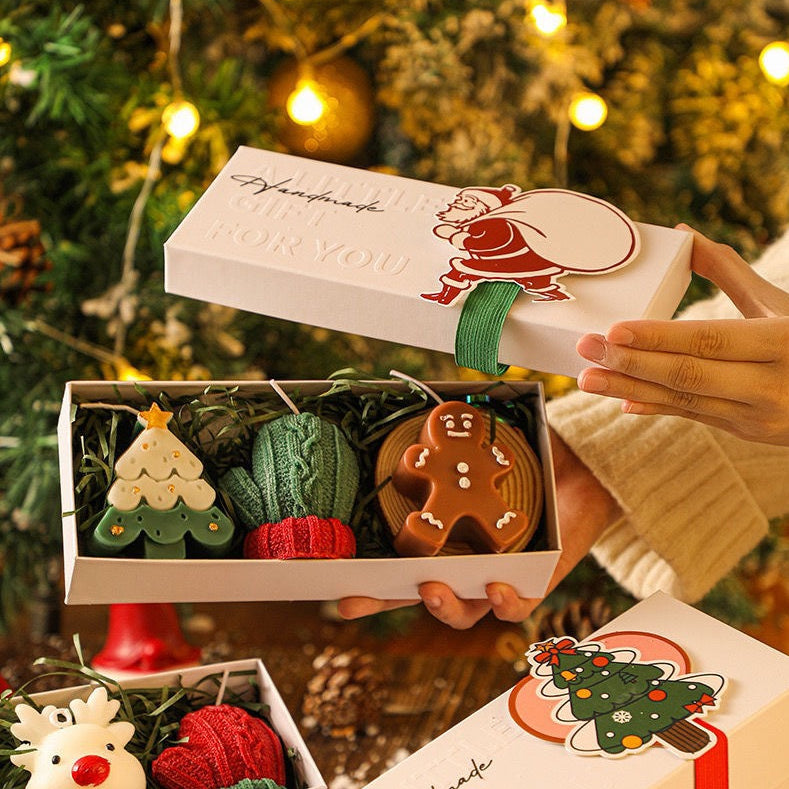 Christmas Gift Box Set with Scented Candles, Christmas Tree Decorations, Knitted Gloves, Gingerbread Man, Holiday Gifts for New Year,christmas present,Decor